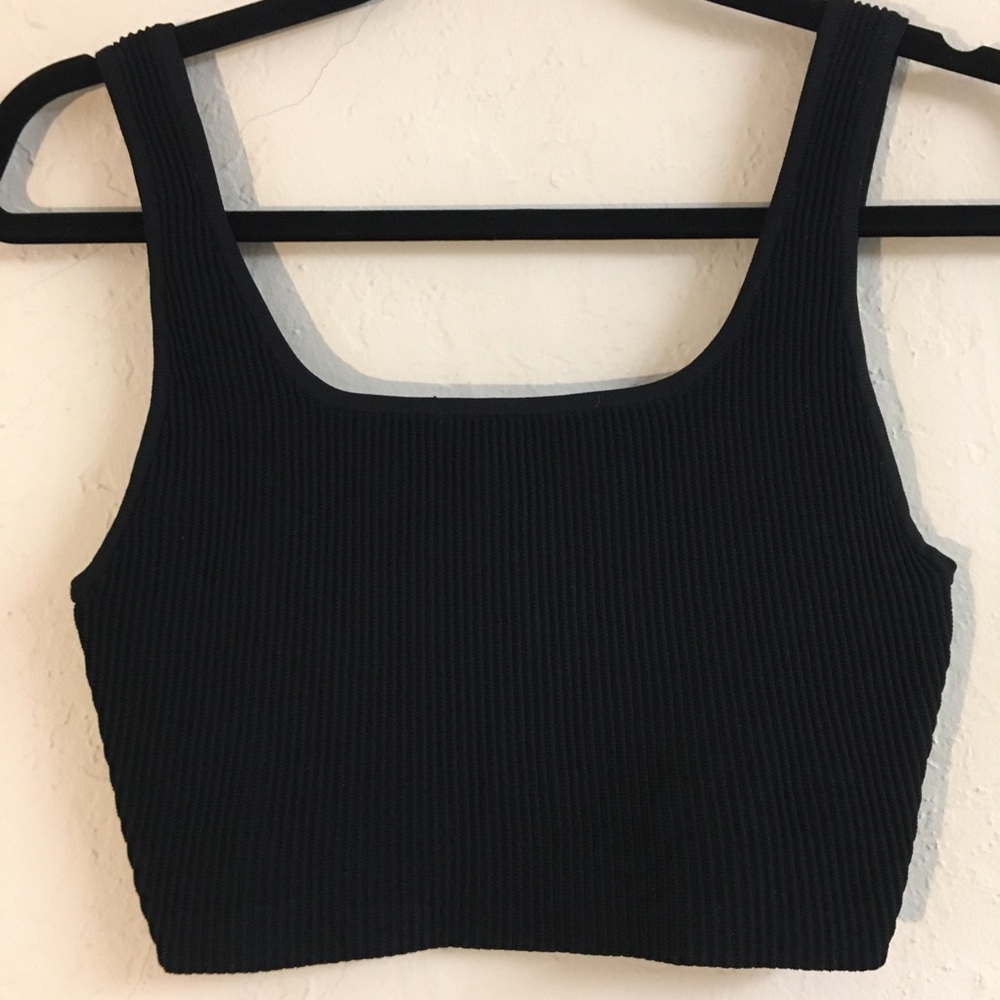 Aritzia Babaton Cropped Ribbed Tank Top Size Small Black Festival Spring Summer - Picture 3 of 6